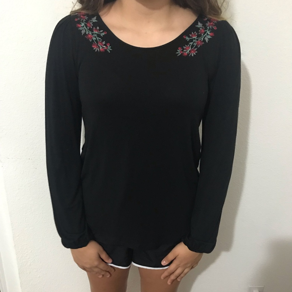 american eagle black blouse